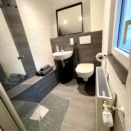 Sehr Moderne Saarbruecken Uni Naehe * Niederdorla